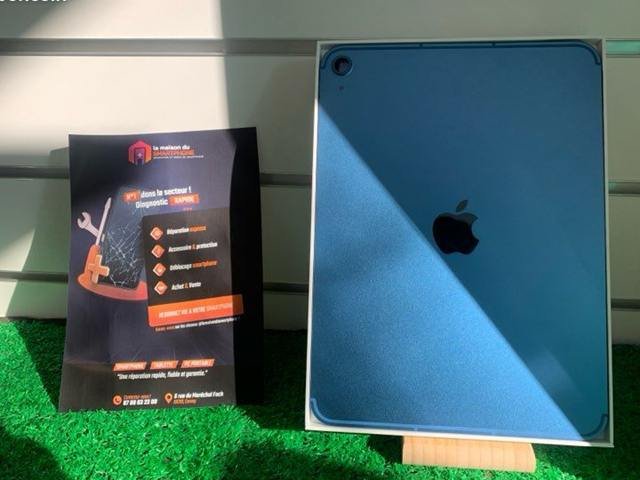 iPad A16 Wi-Fi + Cellular 128 Go bleu en vente à La Maison du Smartphone